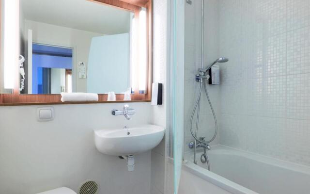 Hotel Campanile Rouen Nord - Barentin