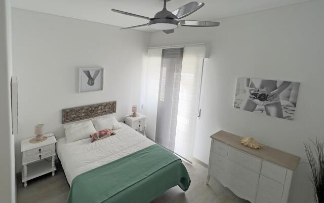 Faro Casa AL Reis by Homing