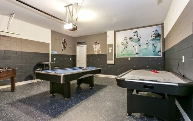 6bed 4Ba Villa Game Room Pool Spa