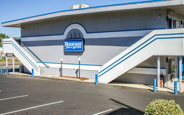 Rodeway Inn & Suites Roseburg