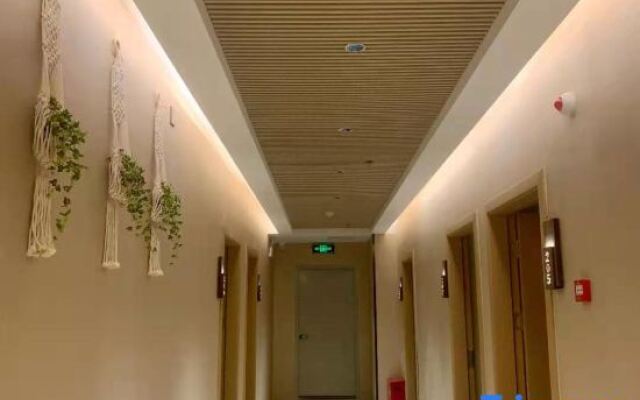 Yangjiang Feili Hotel
