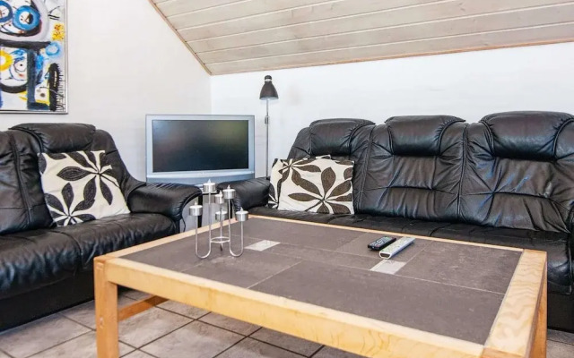 14 Person Holiday Home in Ringkobing-by Traum