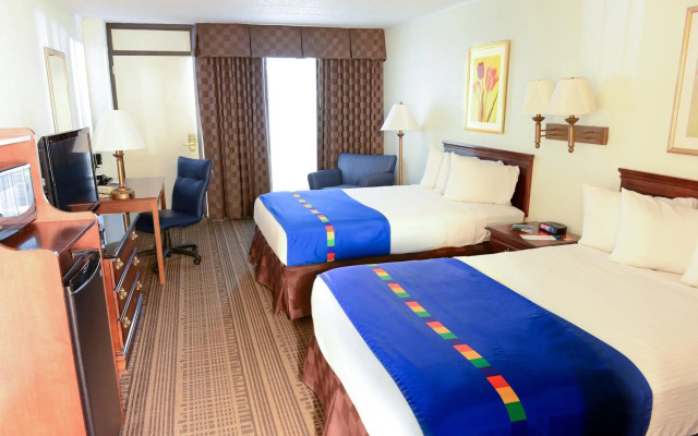 Park Inn by Radisson Sharon