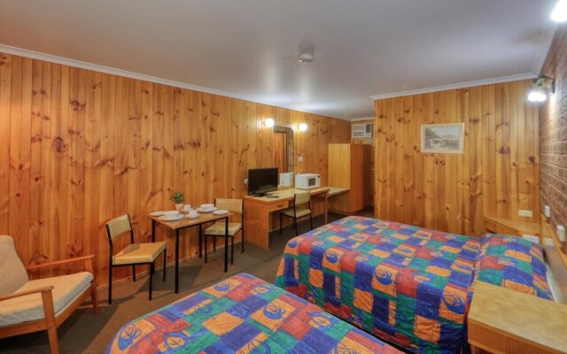 Country Roads Motor Inn Narrandera