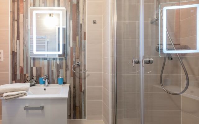 Les Nuits d'Anis - Parking Sécurisé