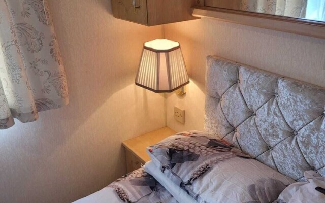 Discover Comfort Home From Home 8-birth Caravan