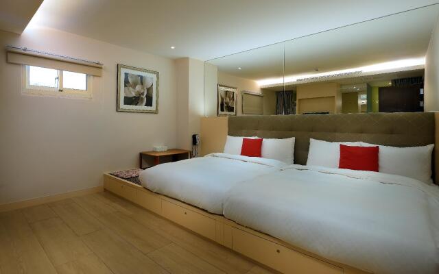The Crystal Inn Sun Moon Lake