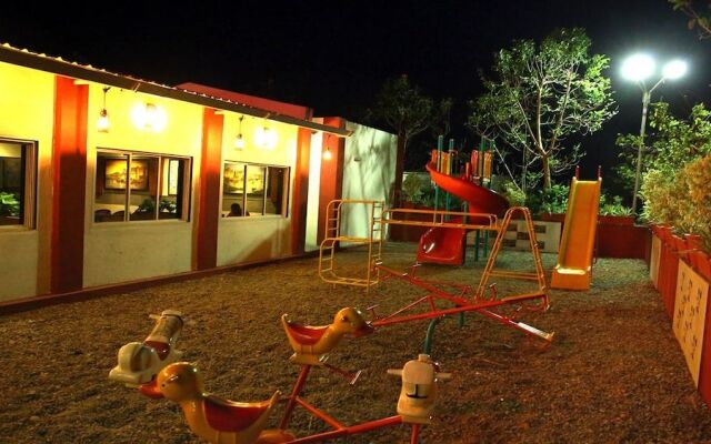 Dhanashree Hospitality - Bar,Restaurant & Lodging