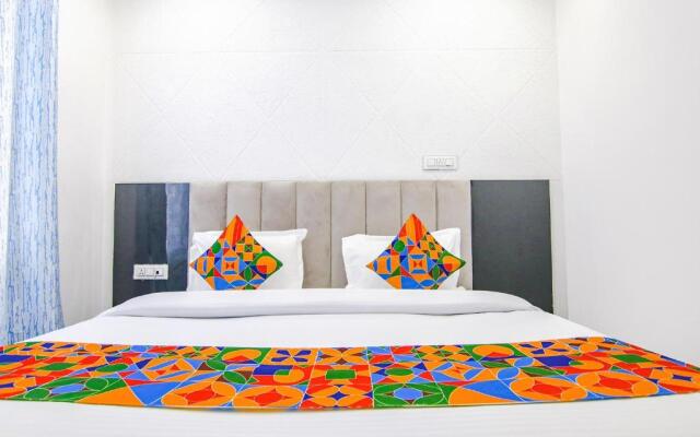 Fabhotel Golden Gate