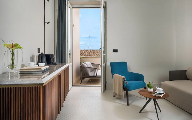 Byssus Suites
