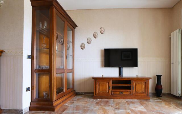 Appartamento con Terrazzo a Capodimonte