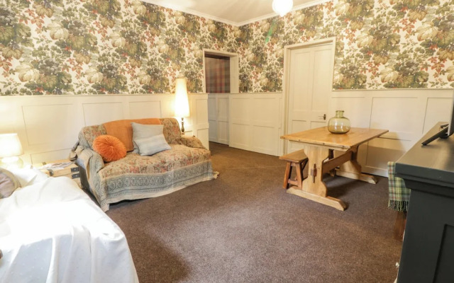 Trefoil Cottage