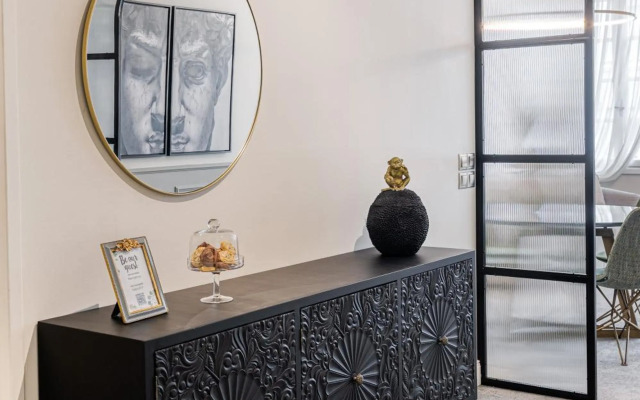 Mavrogenous Luxury Apartments