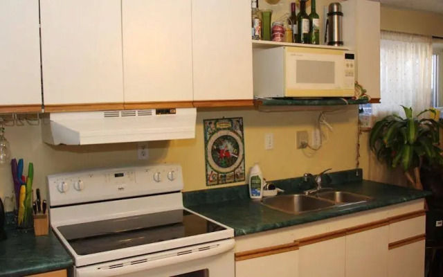 Ravensong Guest House