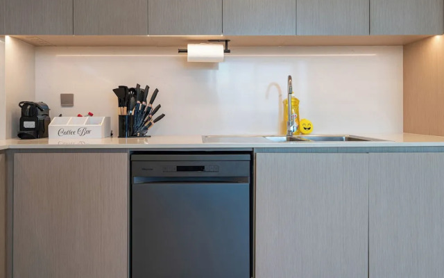 Luxury Stay with Burj views - 607