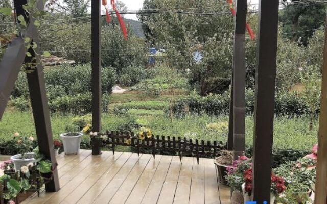 Wuxi Leisure Primary Color Inn