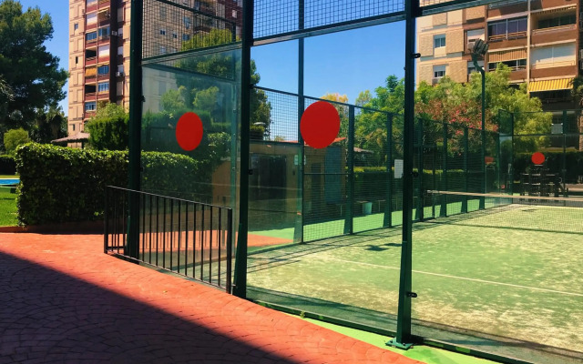 The White Apartment: Luxury, Beach and Design