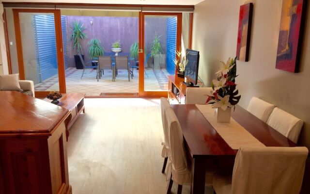 Luxury 2B Townhouse in North Adelaide