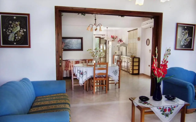 Vaso's Bay House