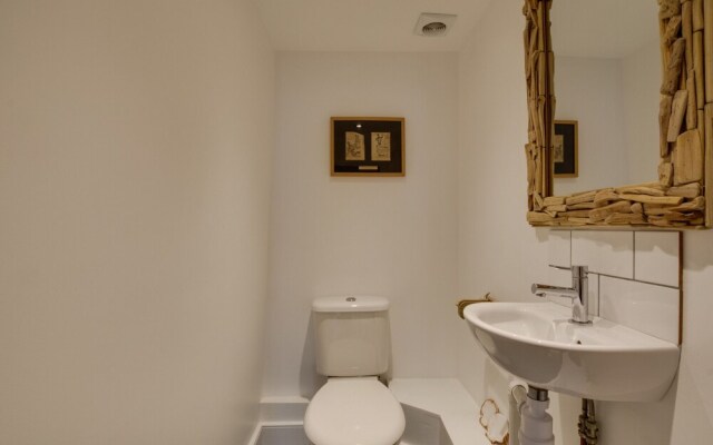 Lovely Holiday Home in Saint Agnes With Garden
