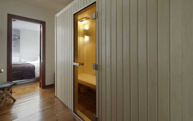 Esquiros by FeelFree Rentals