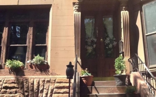 Sankofa Aban Bed and Breakfast