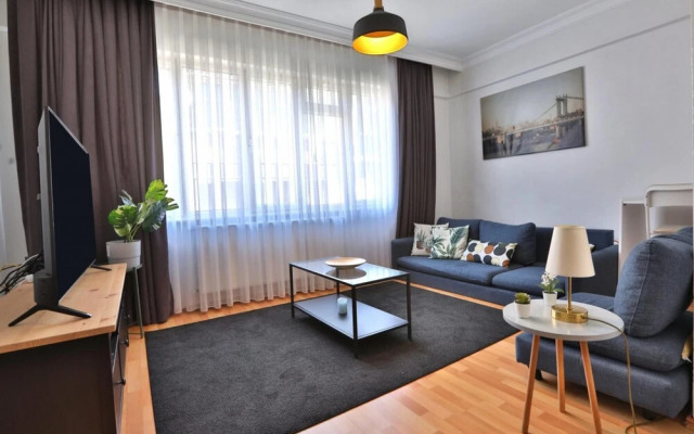 Stylish and Convenient Apartment in Sisli
