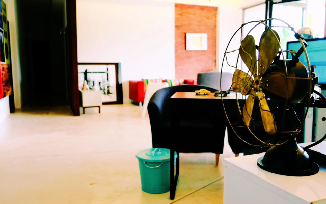 Roomies Penang Guesthouse