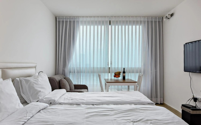 Sea Apartment