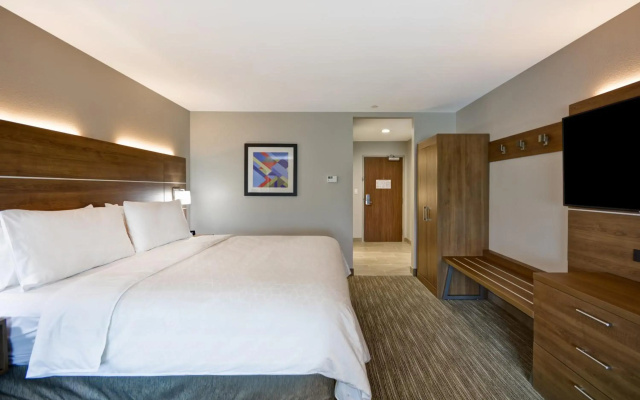 Diamond City Hotel