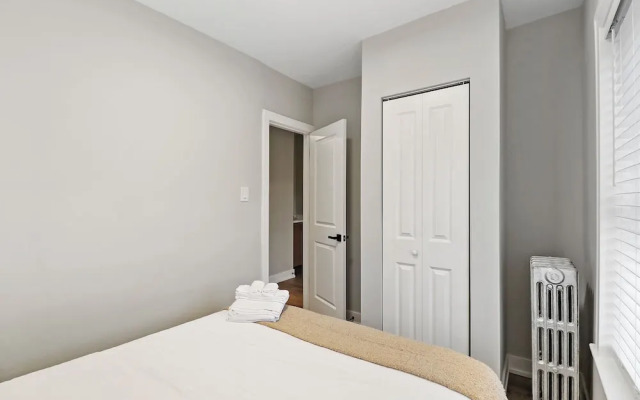 Cozy 2BR - Montrose 1A