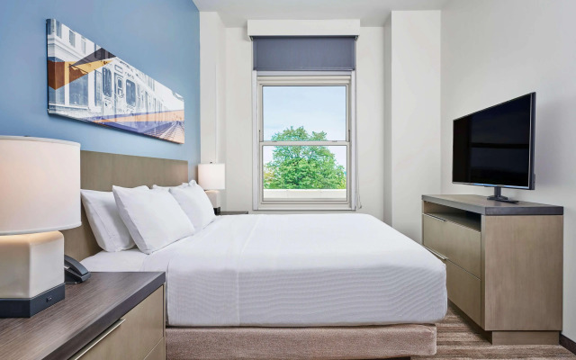 Hyatt Place Chicago Medical/University District