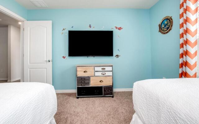 Private Pool Home w/ Spa, Game Room, BBQ & More!