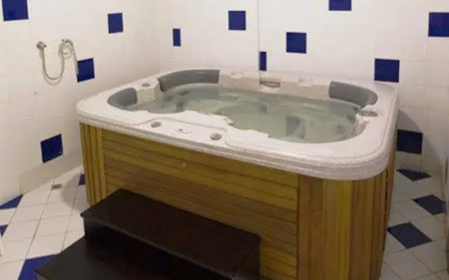 Seven Sands Hotel Apartments