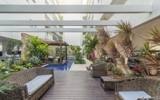 1 Bedroom Apartment in Oceanfront Condo Mnda0217