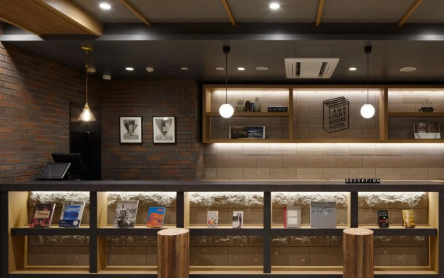Lamp Light Books Hotel Sapporo