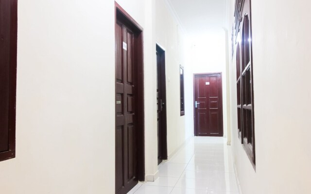 Berkah Homestay Syariah by OYO Rooms