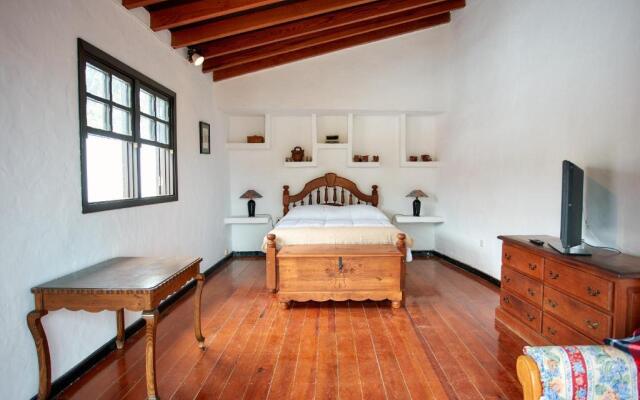 Canarian Rural 4BR Home - Terrace - Views - BBQ