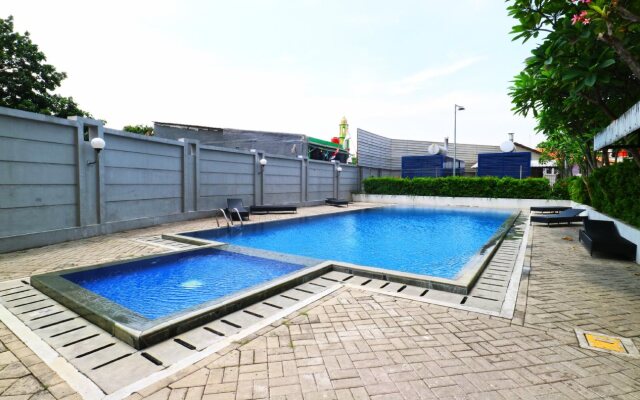 Snowy@Apartemen Tifolia