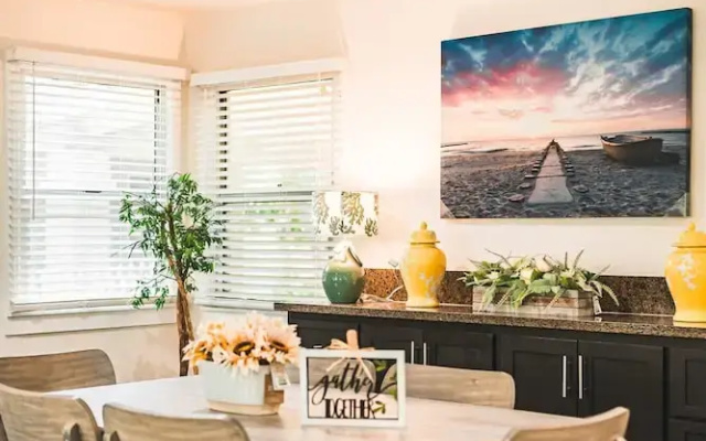 Comfortable Pasadena Retreat With Good Location