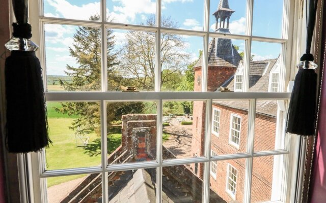 Skendleby Hall