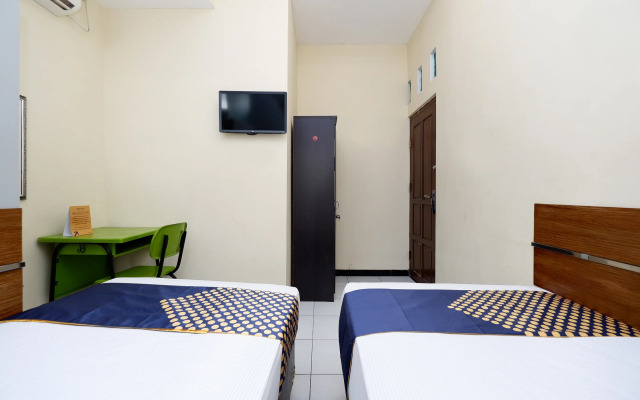 Super OYO 2209 Solo Point Guest House Syariah