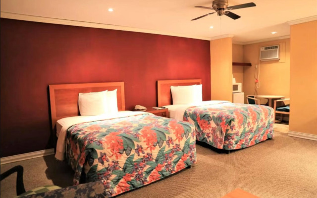 Capital O Hotel Beeville - US 181