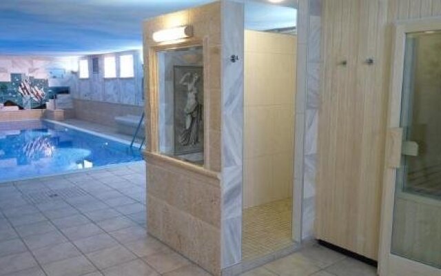 Hotel Pistono
