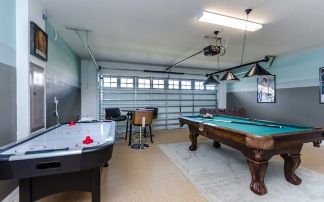 6-Bedroom Villa in Davenport 1538MVD