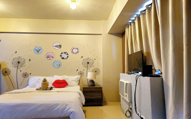PRS at One Palm Tree Villa near Airport