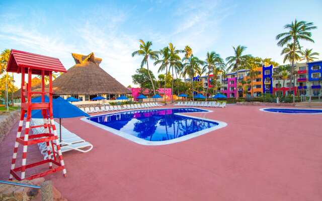 Royal Decameron Complex