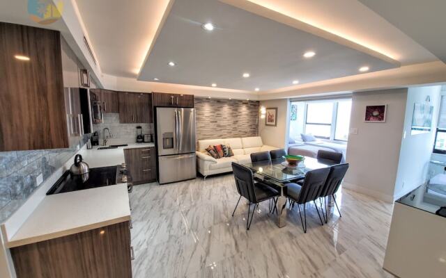 Alexander 1103 4 Bedroom Apts by RedAwning