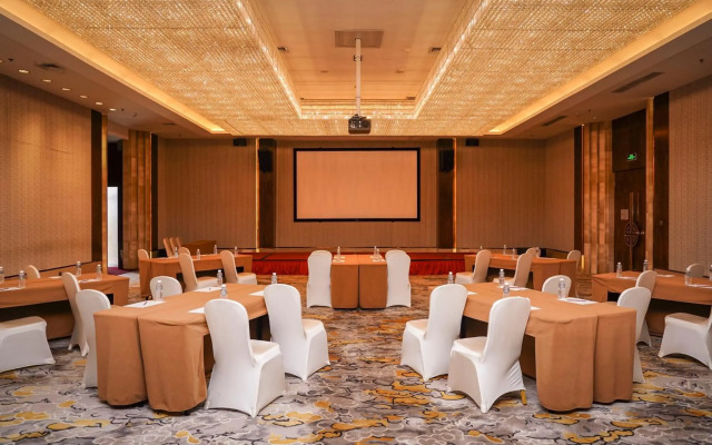 Crowne Plaza Dalian Sports Center by IHG