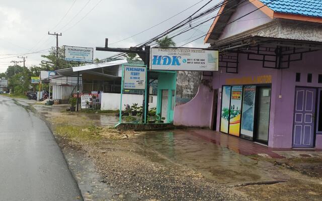 OYO 90430 Penginapan Hdk